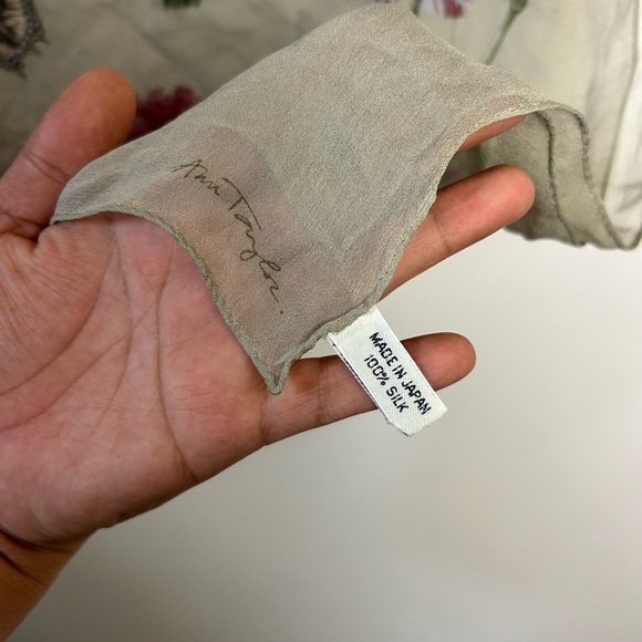 VTG y2K Bundle 3 Ann Taylor Cascarfs Laura Ashley Scarf shawl 100% Silk Floral - Picture 14 of 16